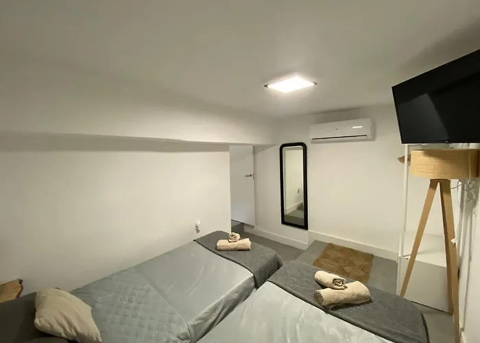 Duplex 2 Dorm / 2 Wc דירה *